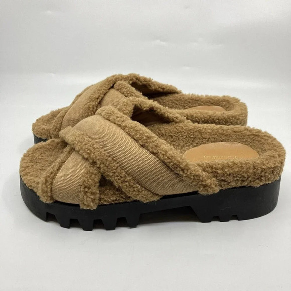 Pretty Little Thing Tan Teddy Cross Over Strap Back Chunky Cleated Sole Sandals - Picture 6 of 10